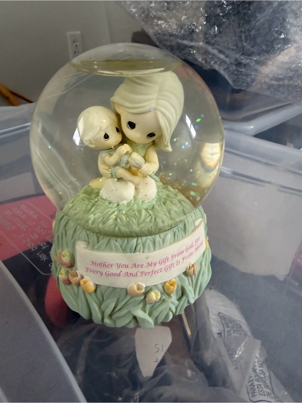 Precious Moments Mother You are my gift Musical Snow Globe 2007 retired
